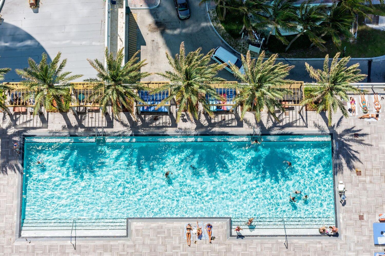 Lyfe Resort & Residences Hollywood Bagian luar foto