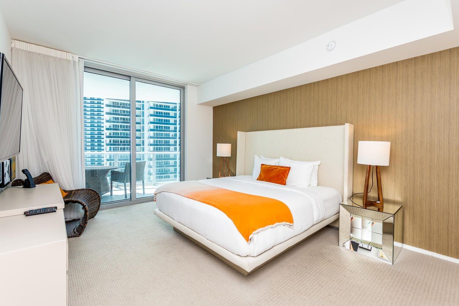 Lyfe Resort & Residences Hollywood Bagian luar foto