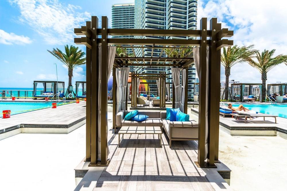 Lyfe Resort & Residences Hollywood Bagian luar foto