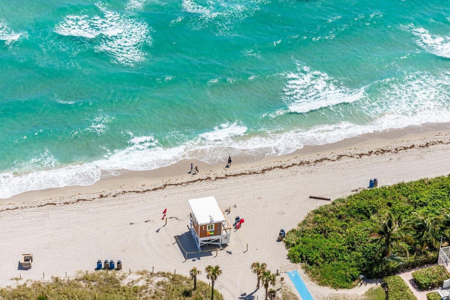 Lyfe Resort & Residences Hollywood Bagian luar foto