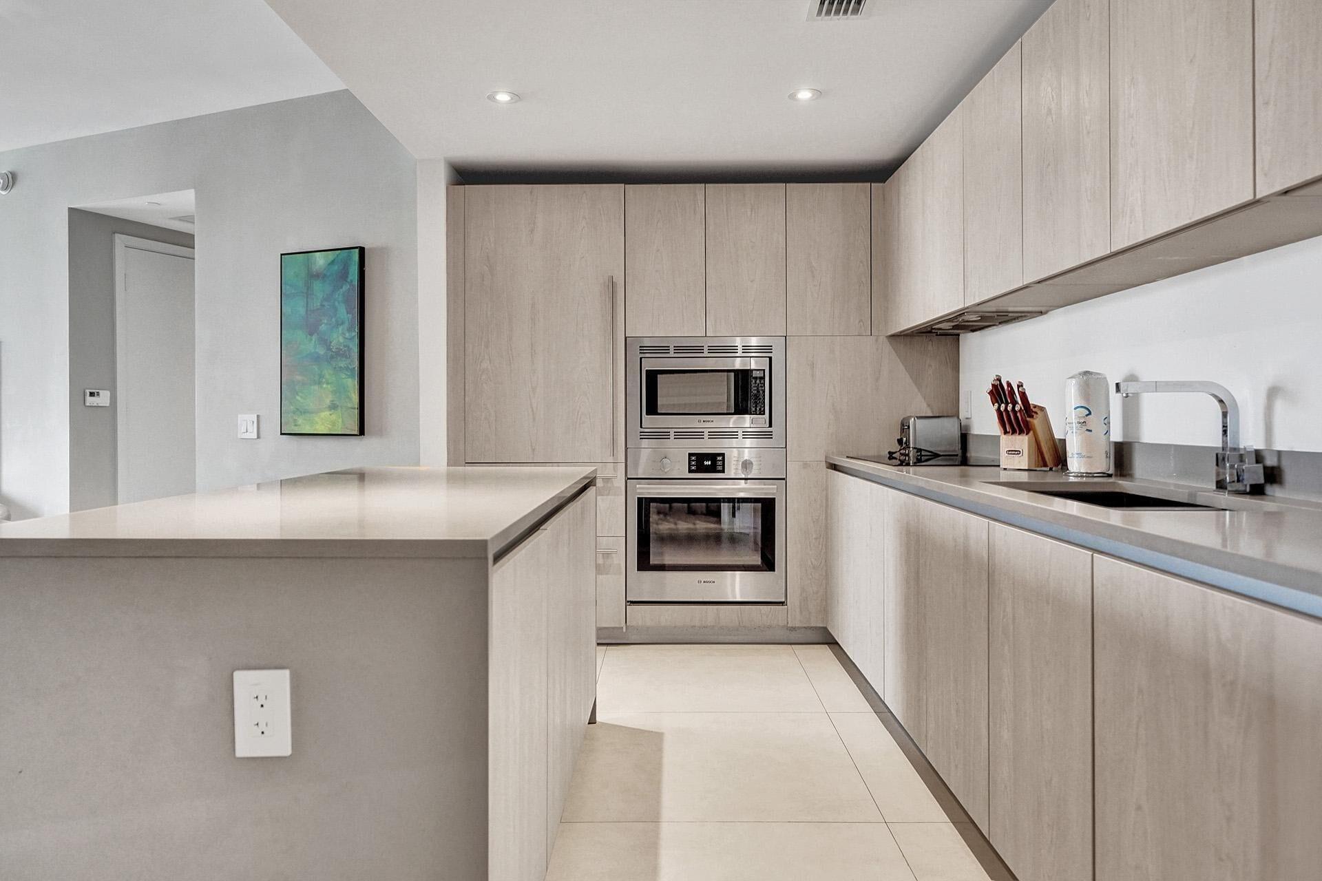 Lyfe Resort & Residences Hollywood Bagian luar foto