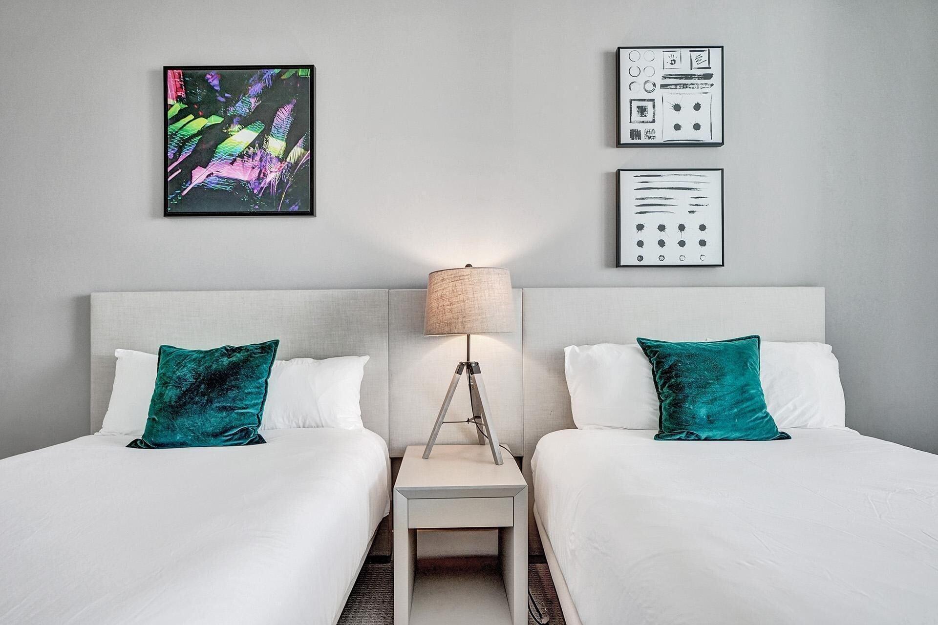 Lyfe Resort & Residences Hollywood Bagian luar foto
